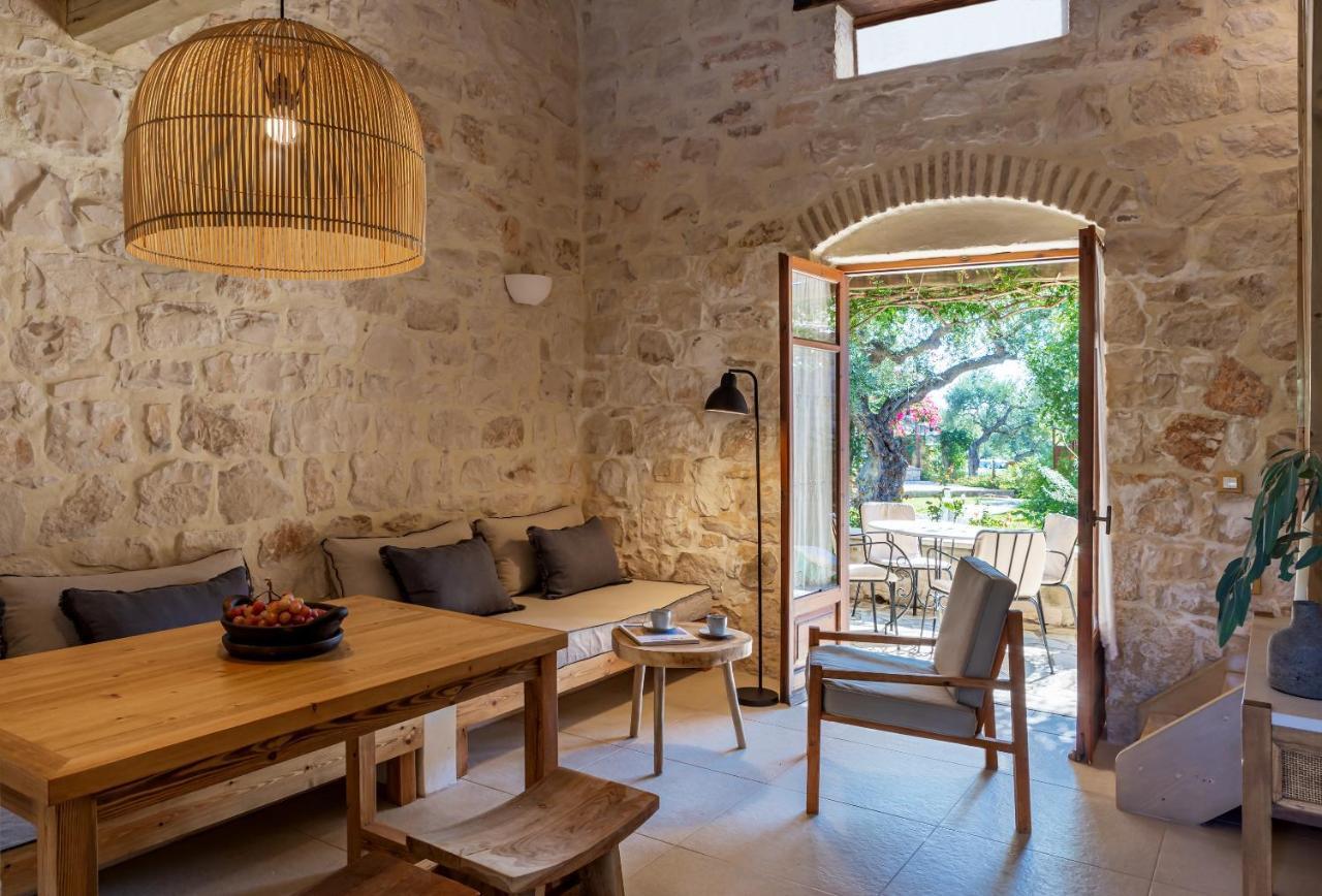 טסיליבי Paliokaliva Apartments And Villas מראה חיצוני תמונה